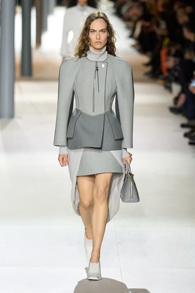 Look 21